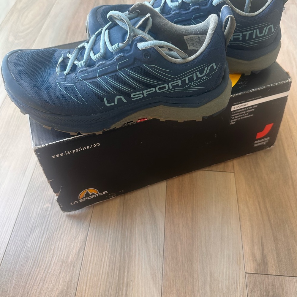La Sportiva Women’s Jackal Opal/Pacific Blue Trail Running Shoes - Picture 2 of 5